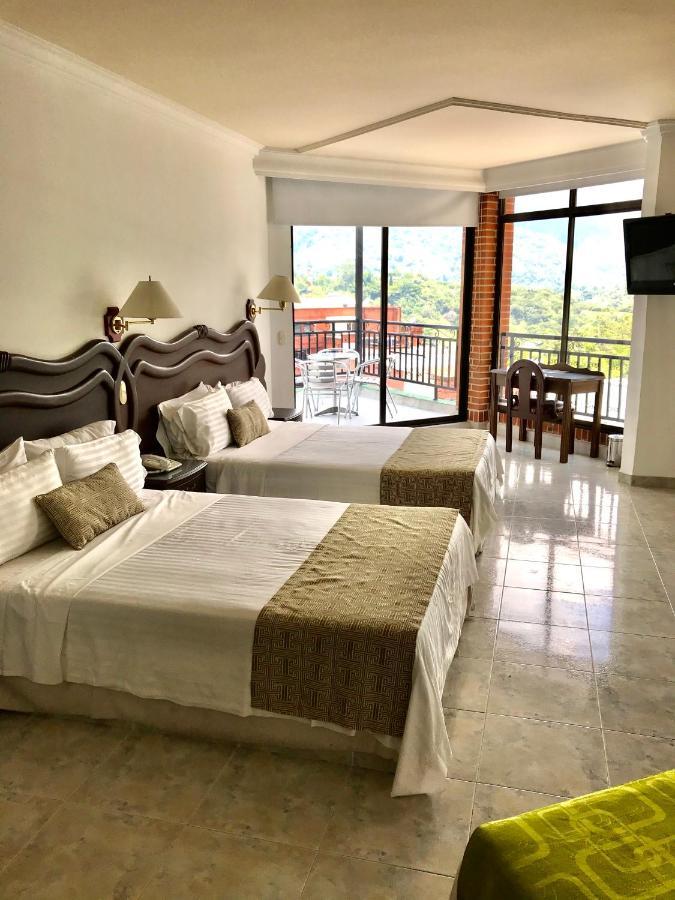 Casa Morales Hotel Internacional Y Centro De Convenciones Ibagué Szoba fotó