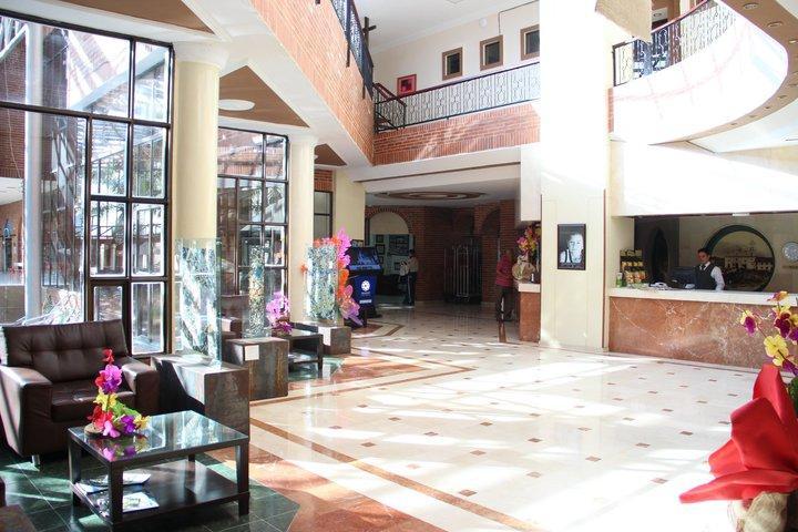 Casa Morales Hotel Internacional Y Centro De Convenciones Ibagué Kültér fotó Lobby